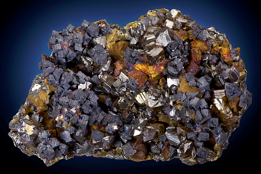 Металл это природный ресурс. Галенит минерал. Минералы сульфиды сфалерит. Цинкит минерал. Свинцовая руда галенит.